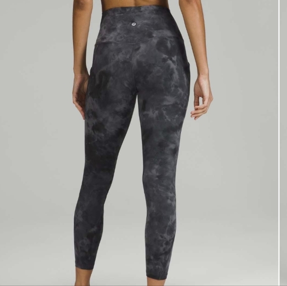 Lululemon Aligh High Rise Pant W/ Pockets 25"  Diamond Dye Graphite Grey Size 6 - Picture 2 of 7